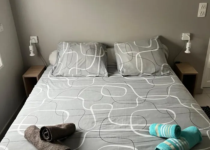 Le Velo Rouge La Douze